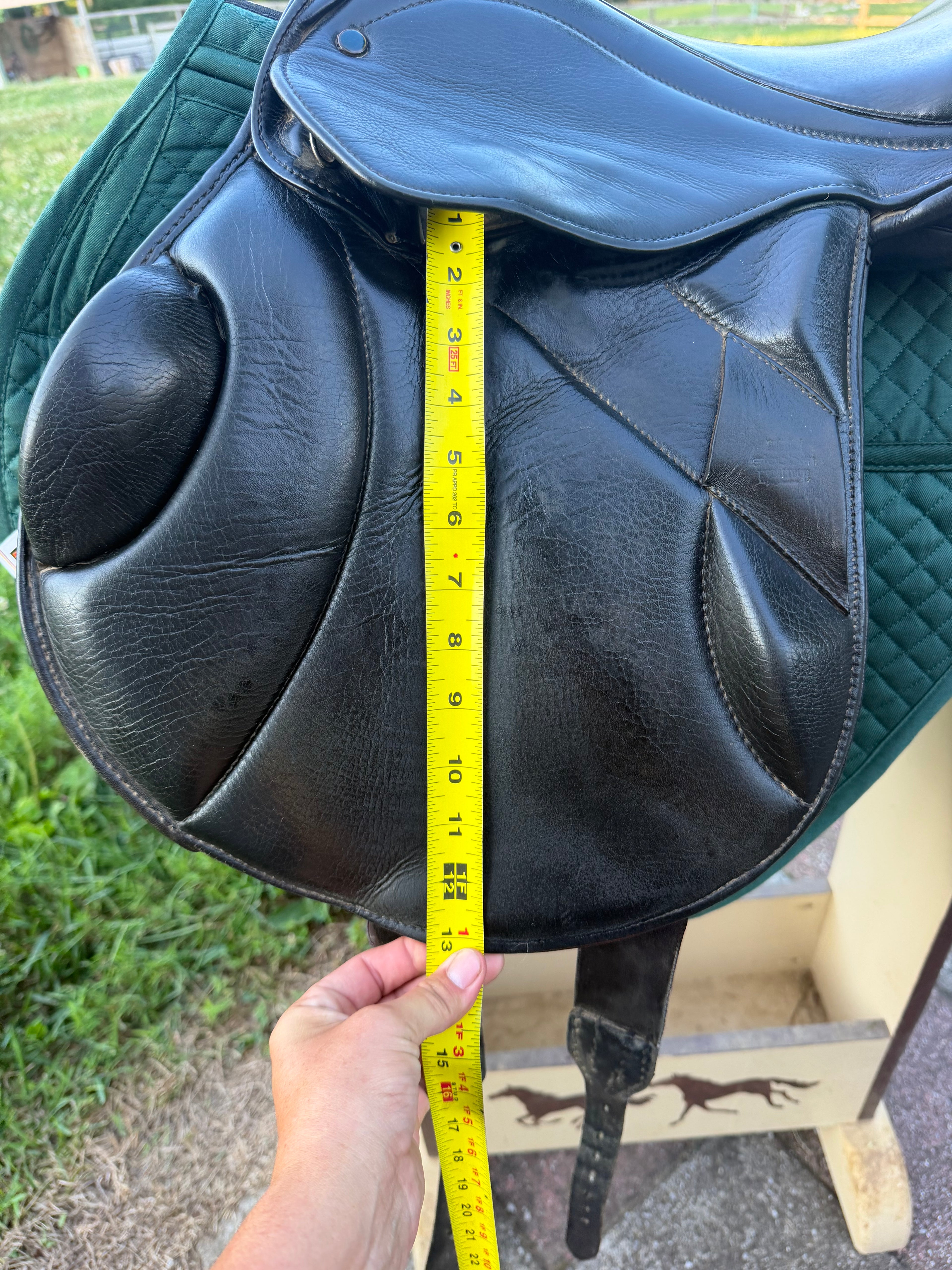 17” Stubben Excalibur Black monoflap 30cm