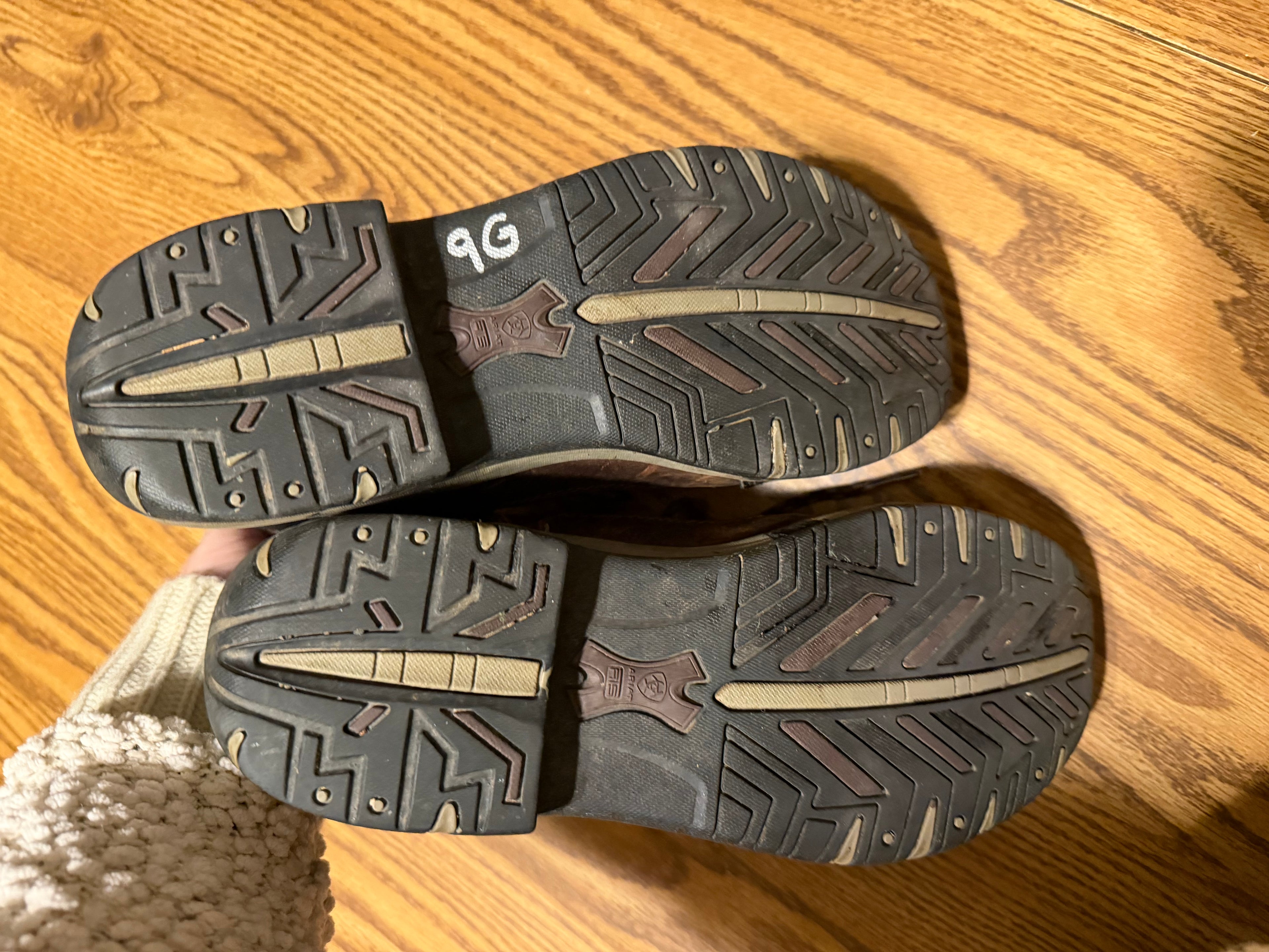 Ariat womens work boot 9