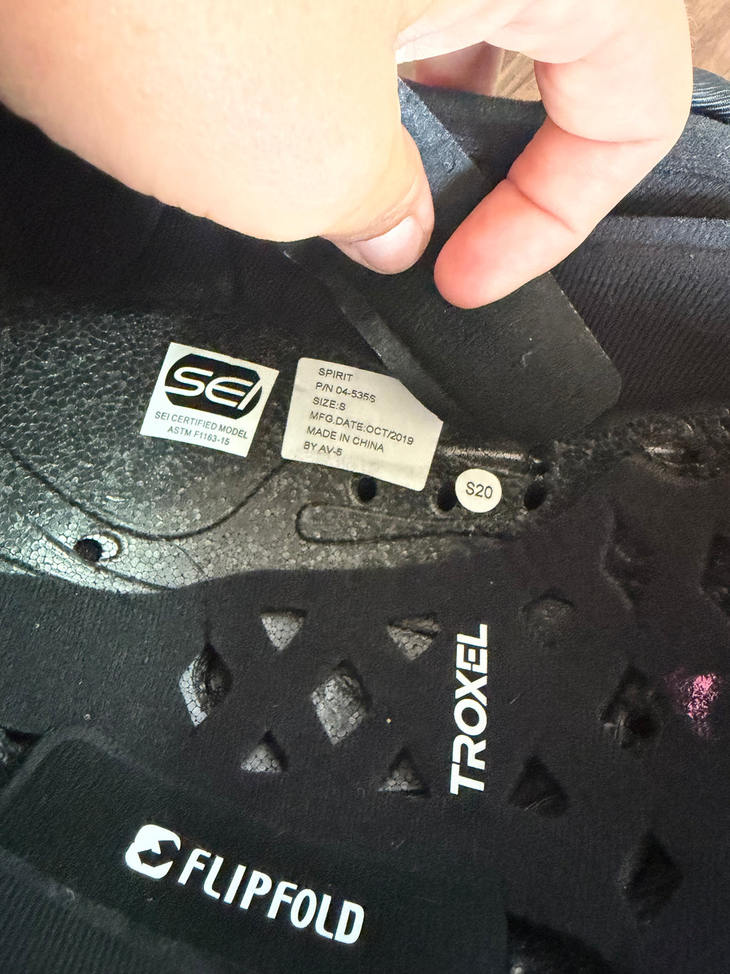 Troxel small