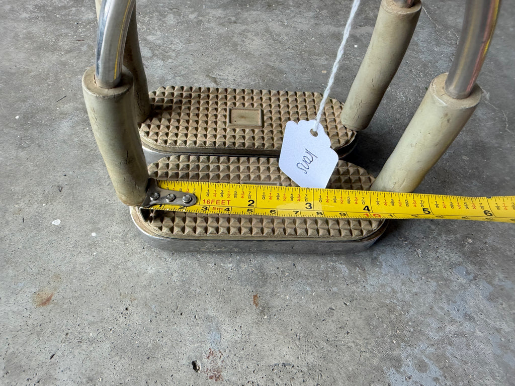 4" flexi stirrup irons