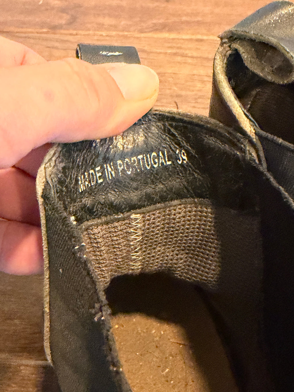 Dansko 39 Chelsea paddock boots