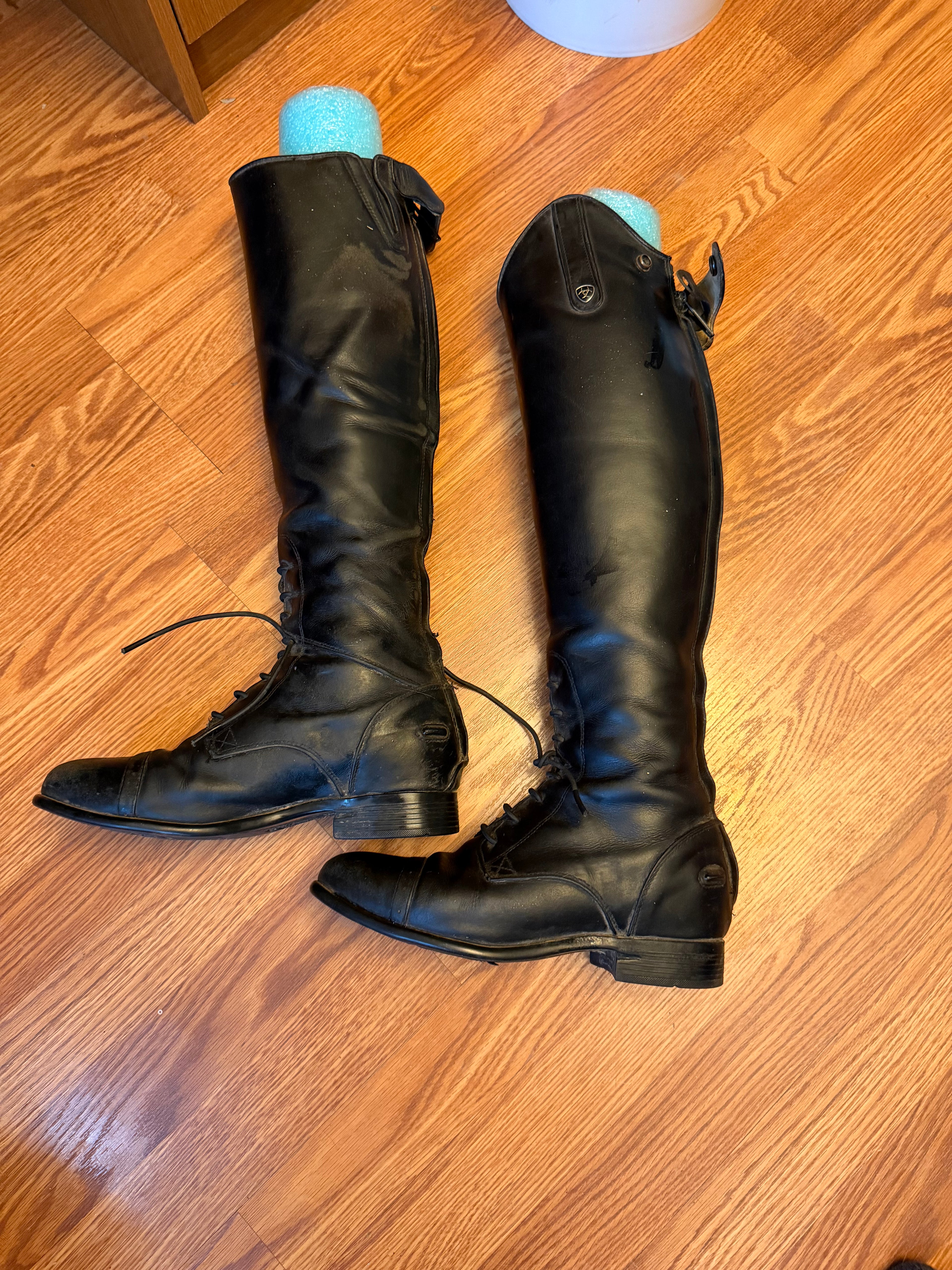 Ariat 7.5 slim Field boots