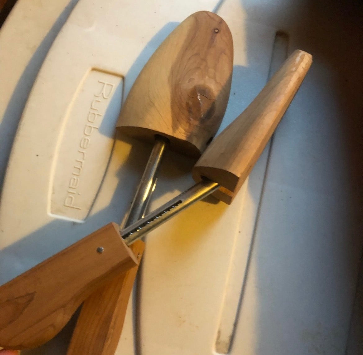 Wooden boot toe tree