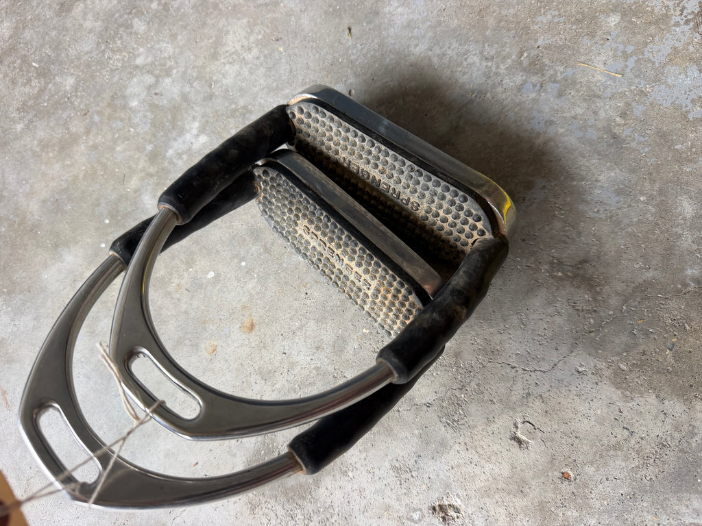 4.5" Herm Sprenger stirrup irons