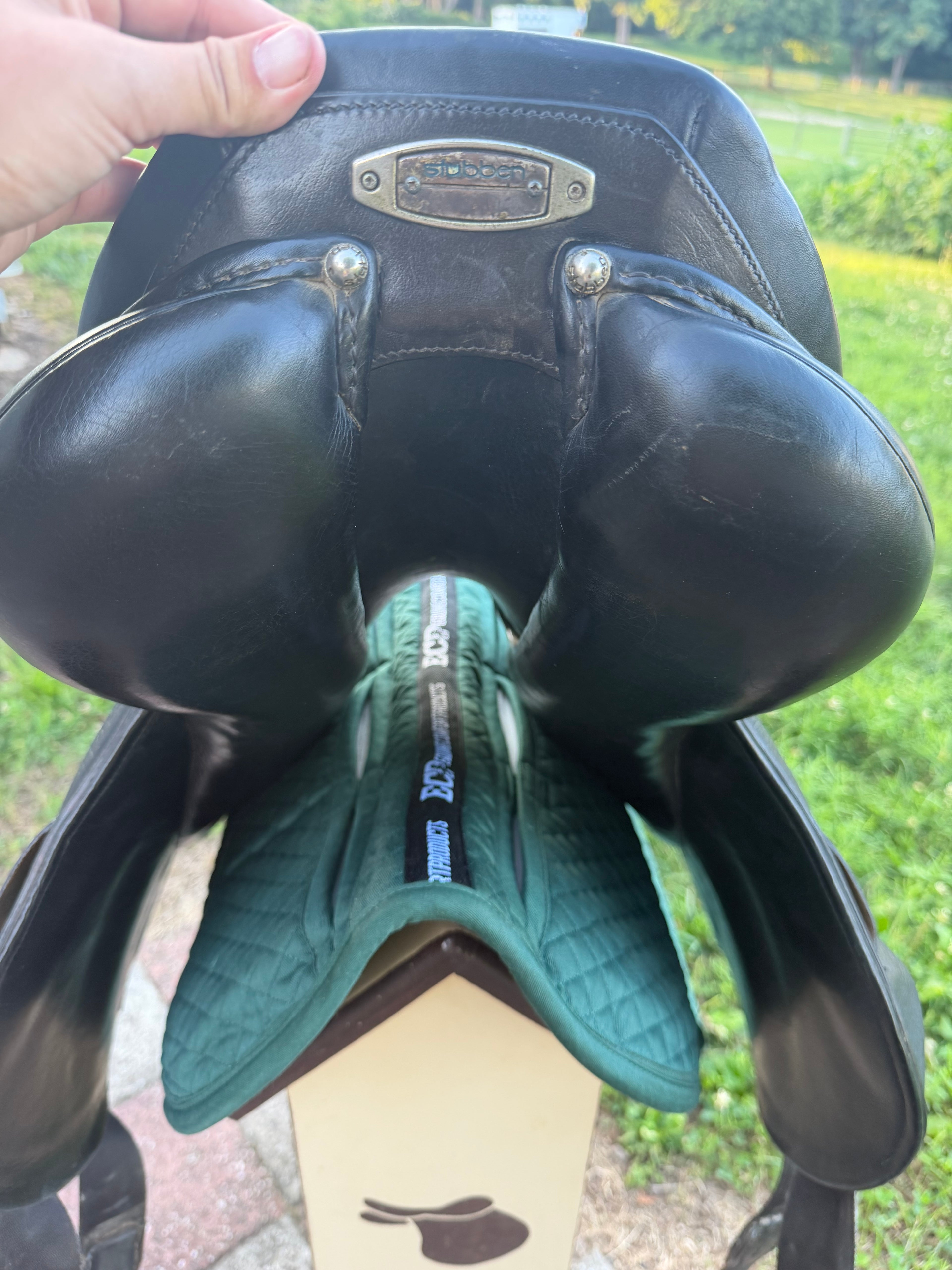 17” Stubben Excalibur Black monoflap 30cm