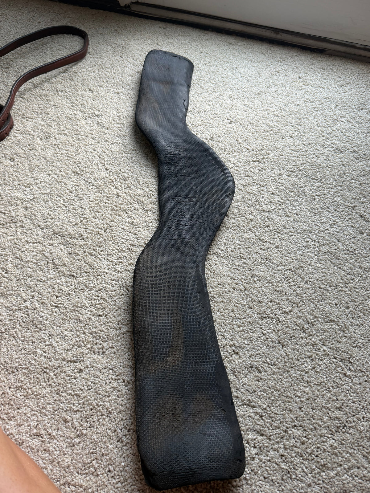 Total Saddle Fit 33" Black cinch