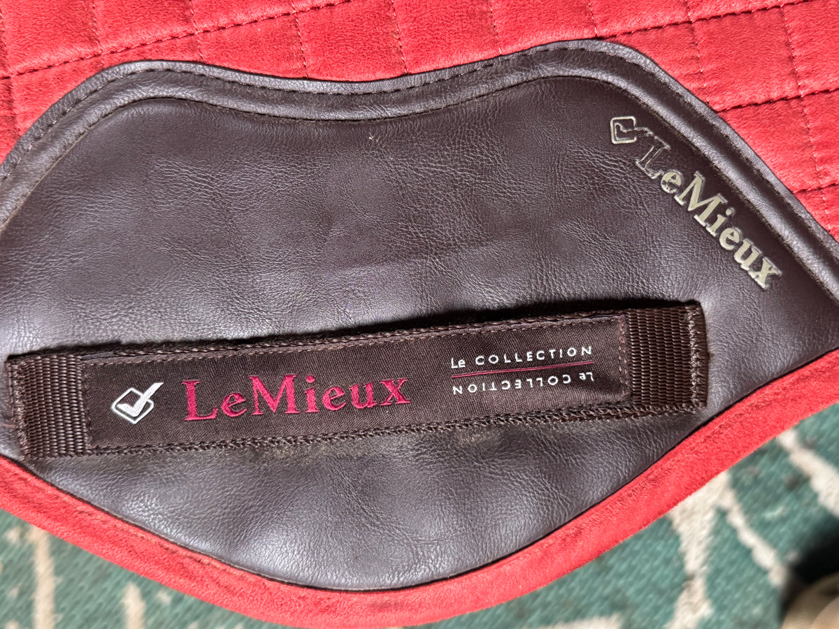 Lemieux large rust saddle pad