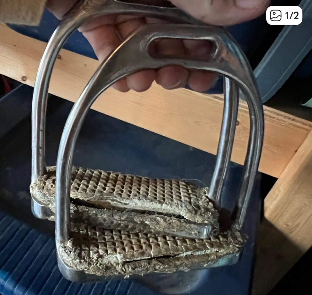 Fillis stirrup irons