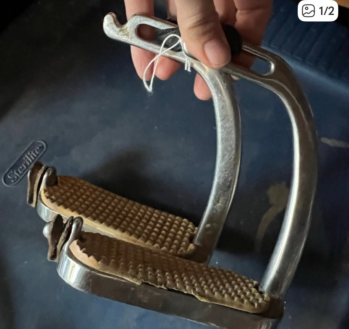 4 3/4" safety peacock stirrups