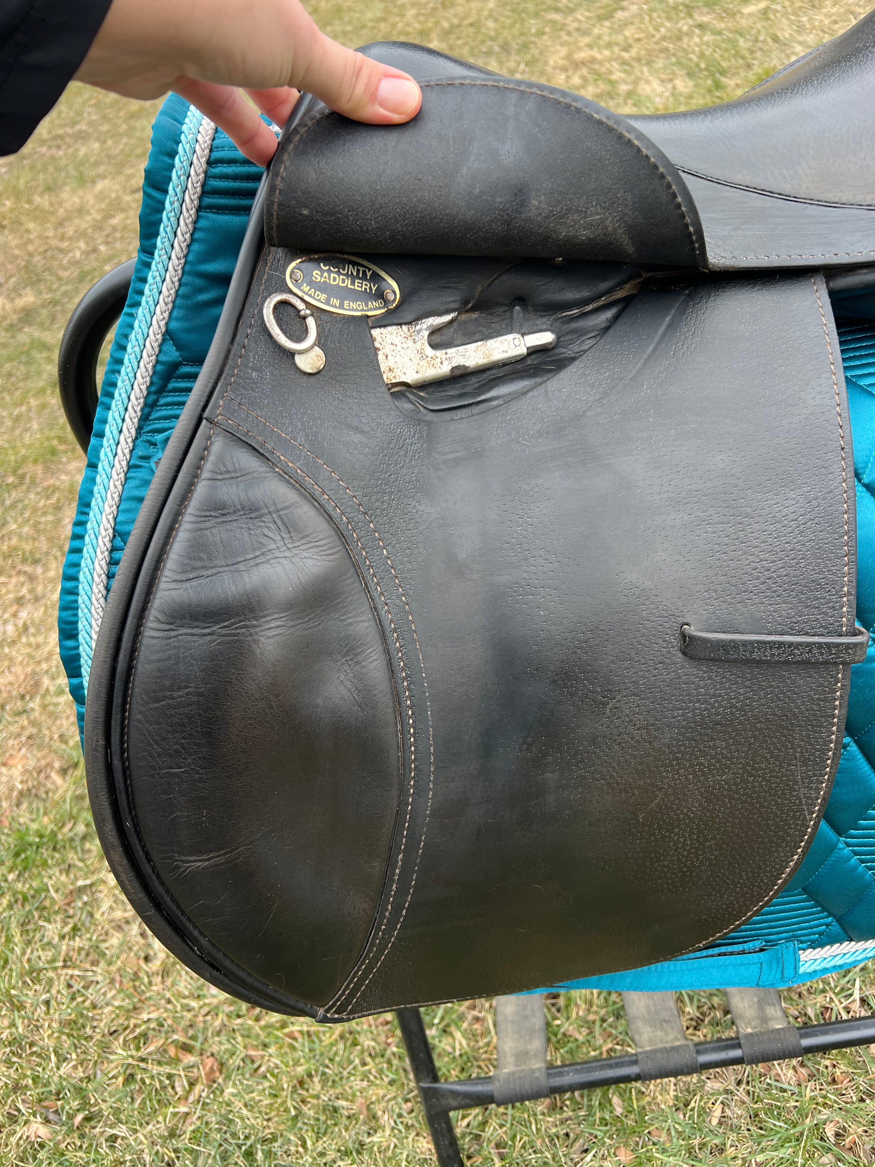 16.5" County Saddlery Pro-fit