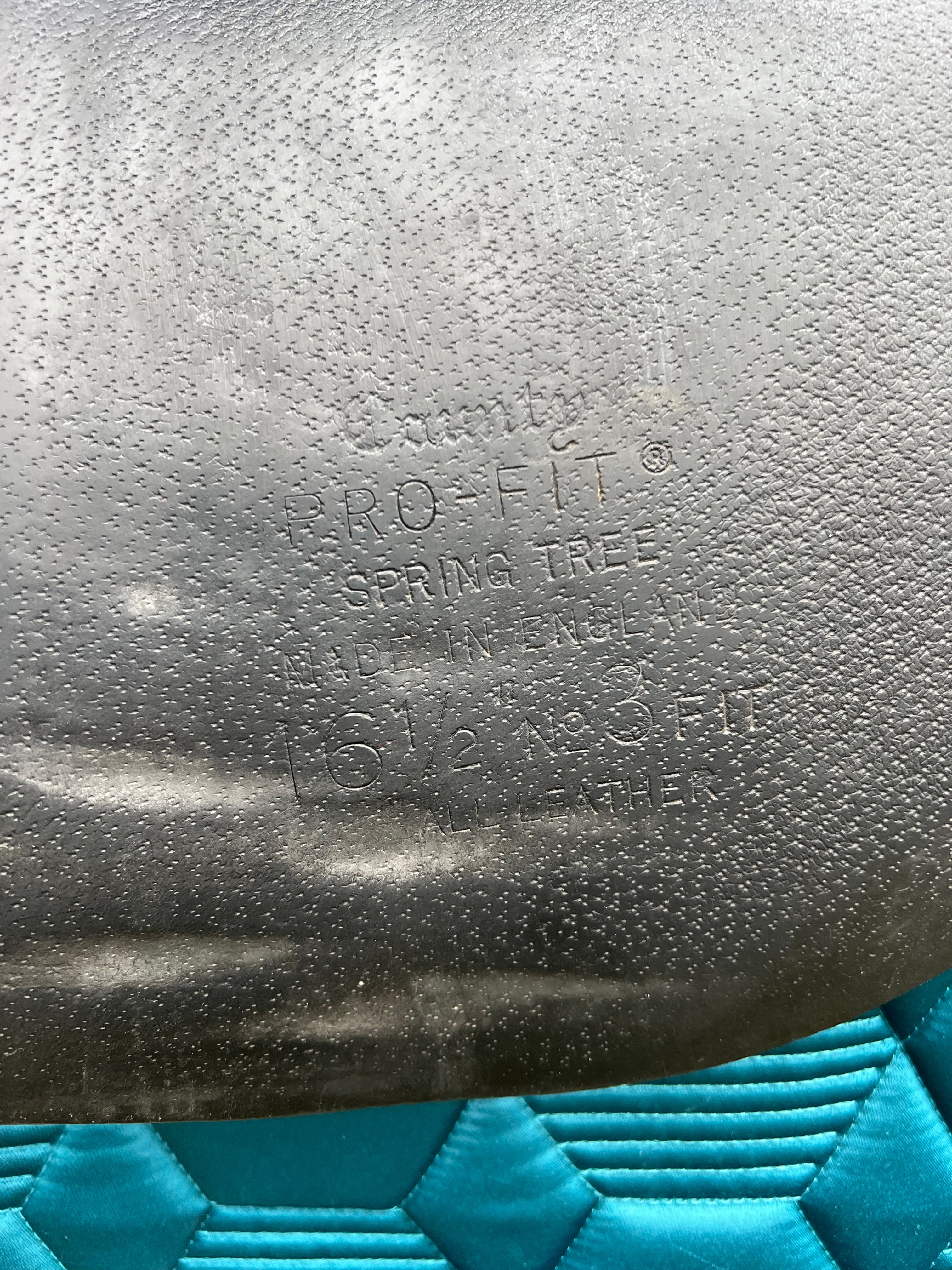 16.5" County Saddlery Pro-fit