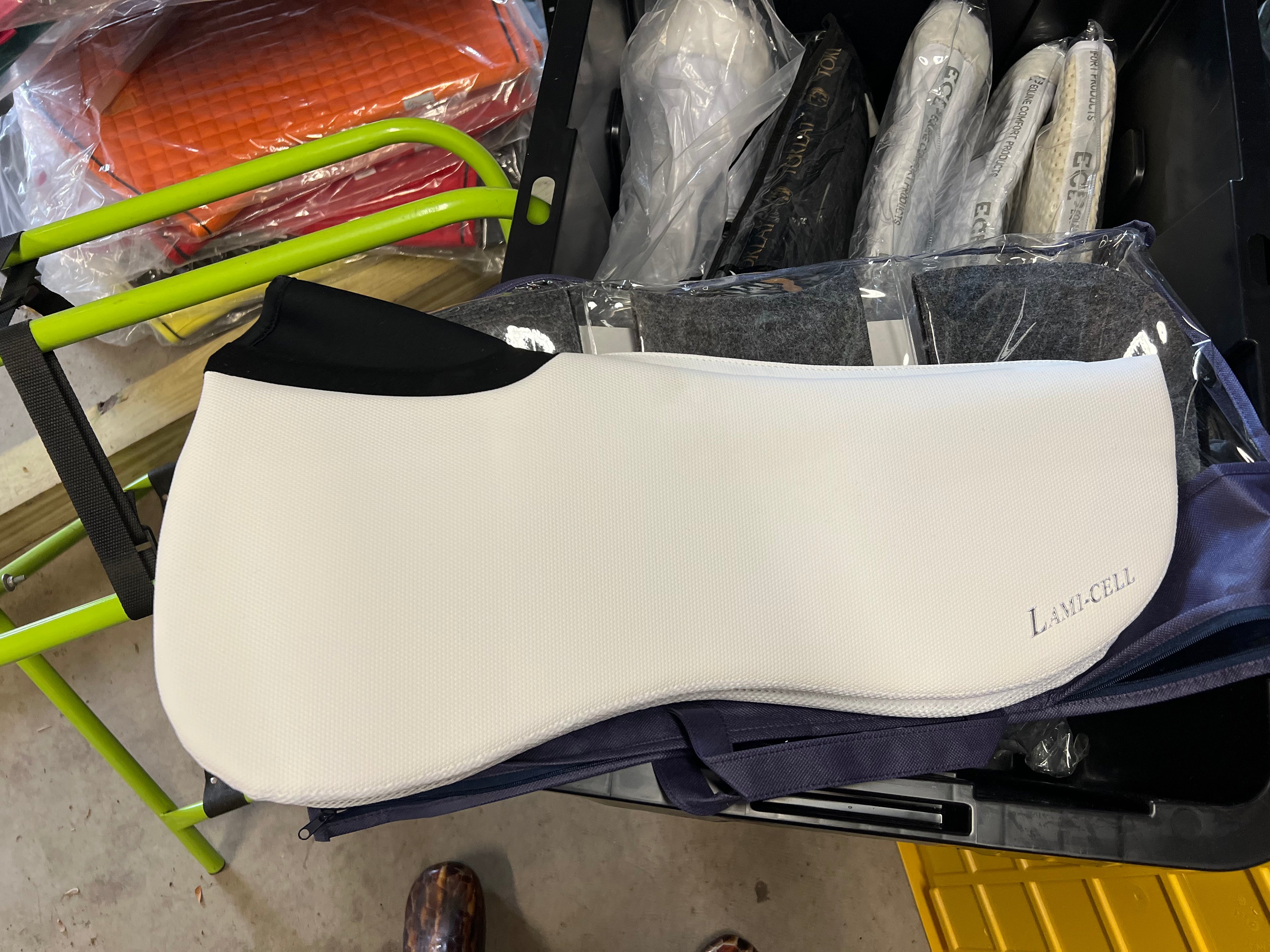 Lami-cell shimmable half pad