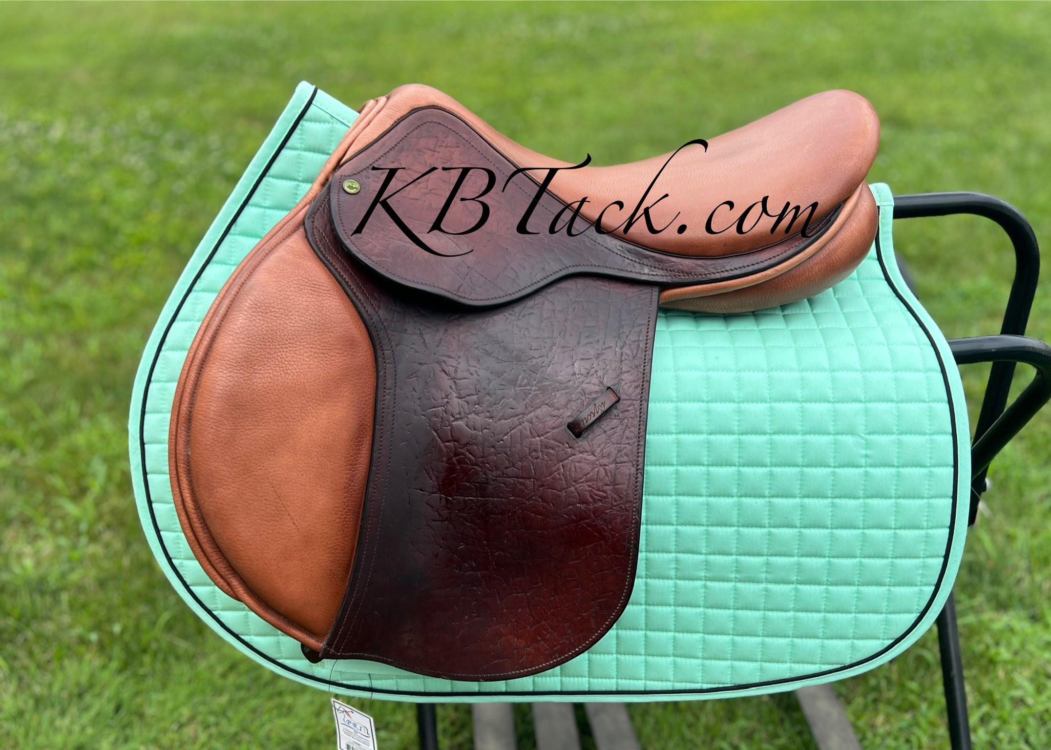 17.5” County saddlery wide