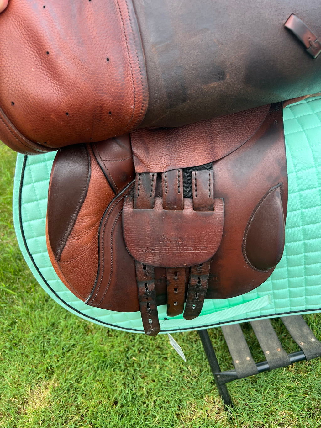 17.5” County saddlery wide