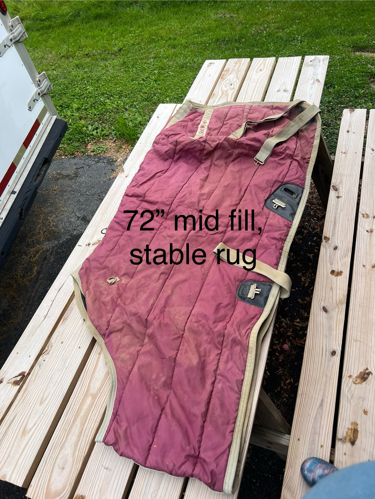 72" Showman Mid fill stable rug
