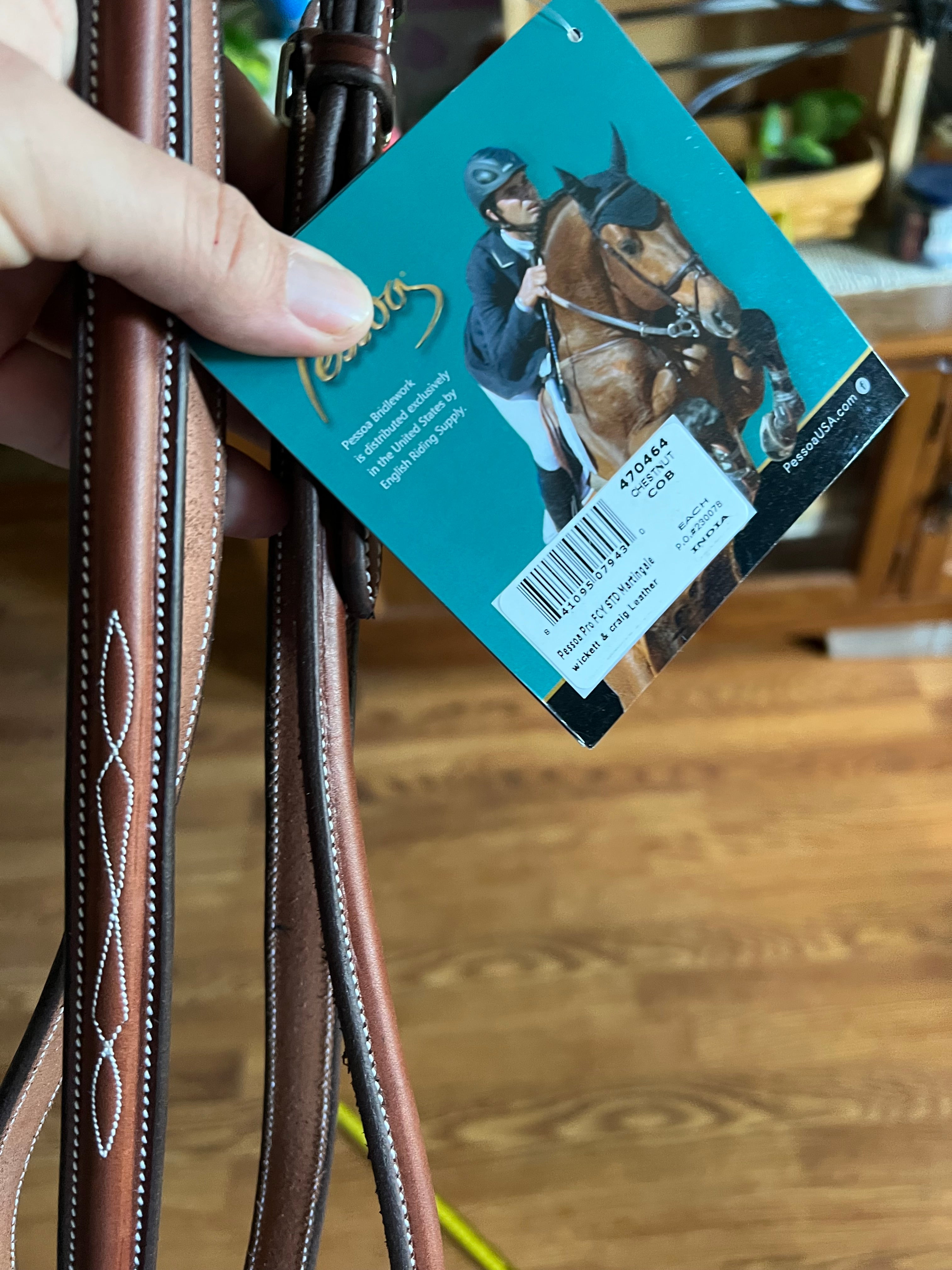 Pessoa Cob standing Martingale