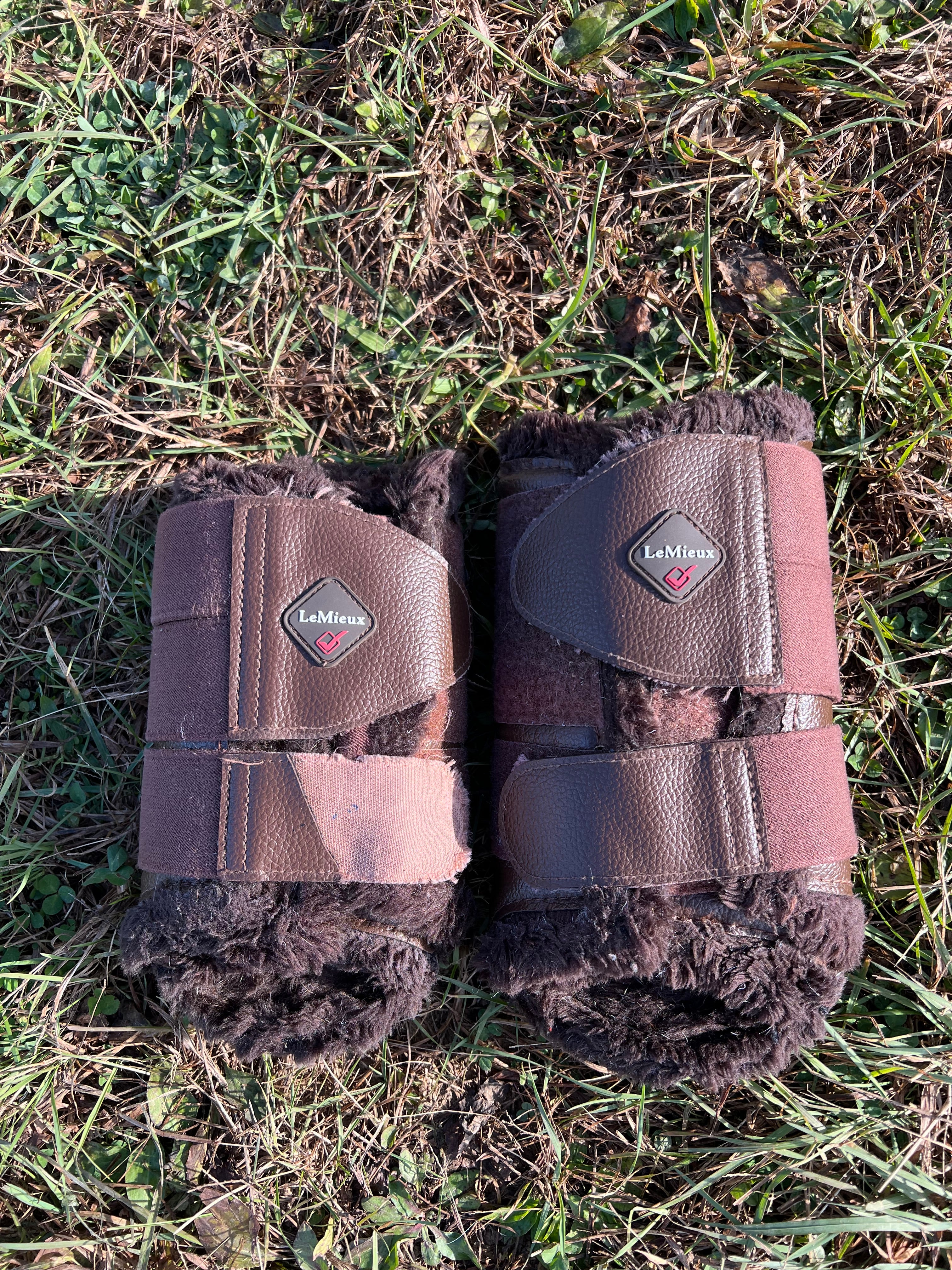 Lemieux Brown boot set