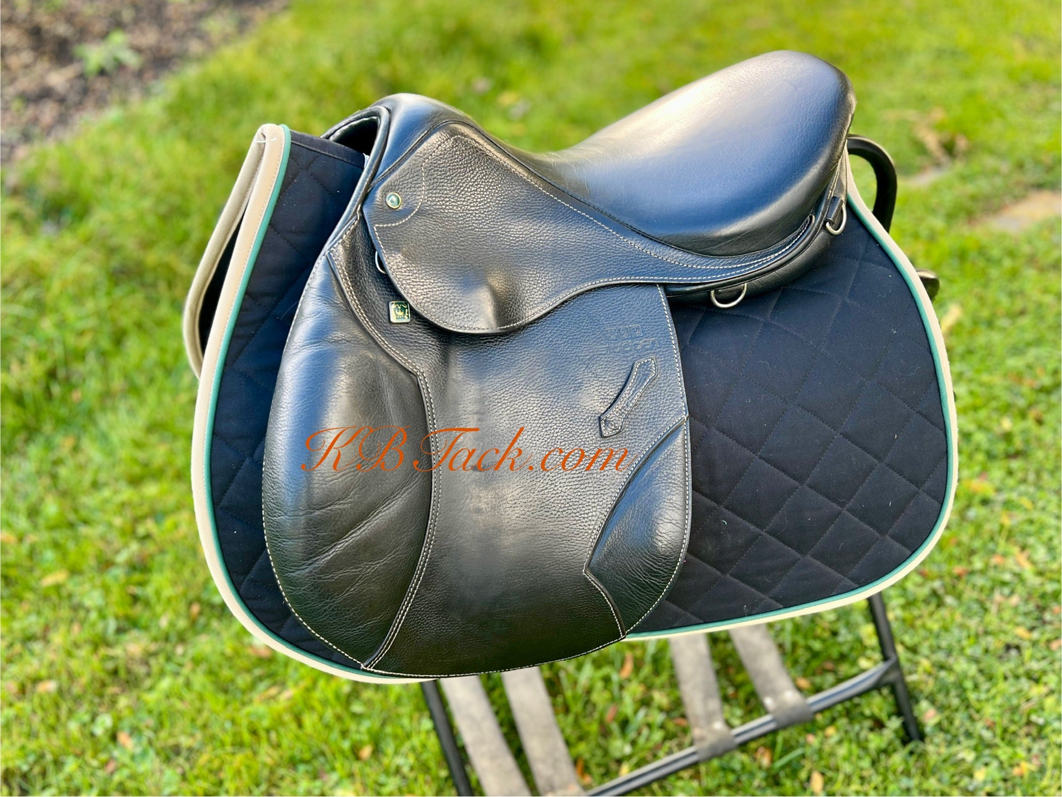 17.5" Stubben Elite 30cm Black