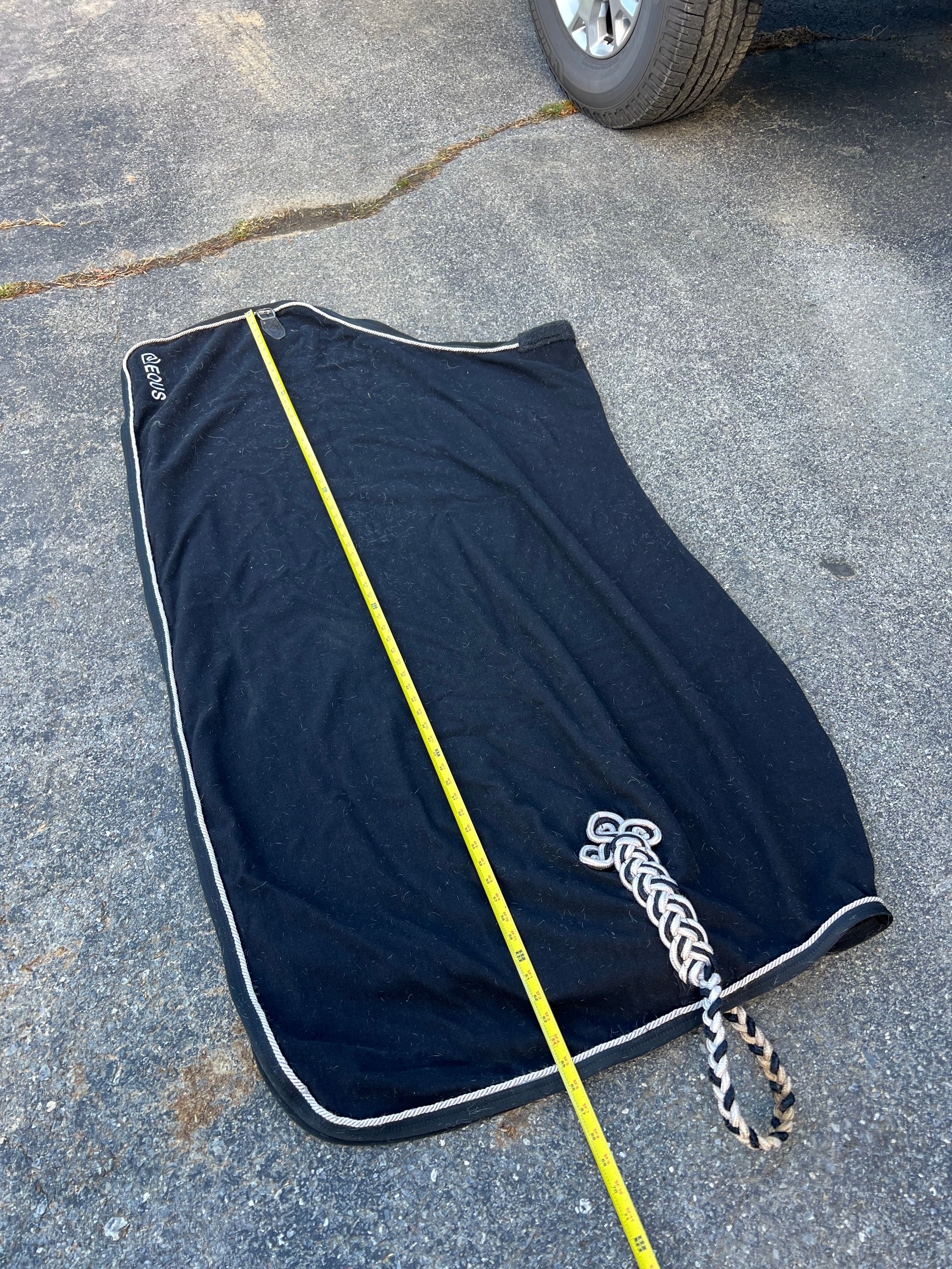 EOUS 66" show cooler/scrim